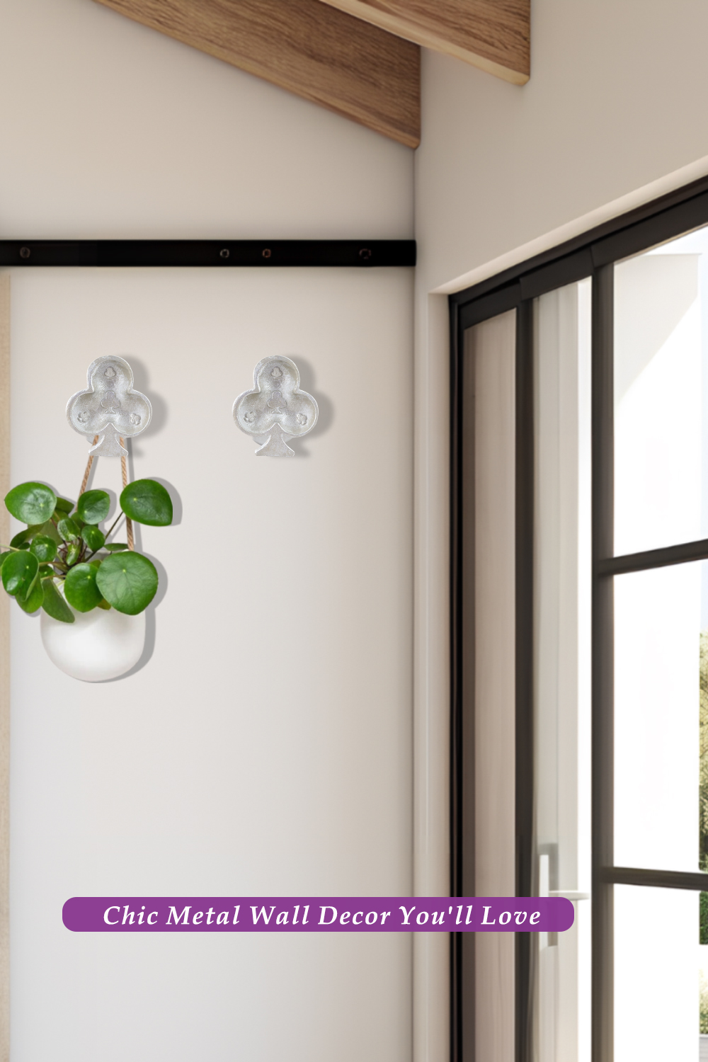 HomeHand Deck of Clubs Wall Hook