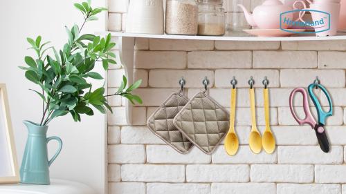 HomeHand | Organizing the Kitchen with Cup Hooks