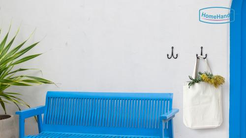 Durable Nautical Cast Iron Wall Hook | Perfect for Your Outdoor Space